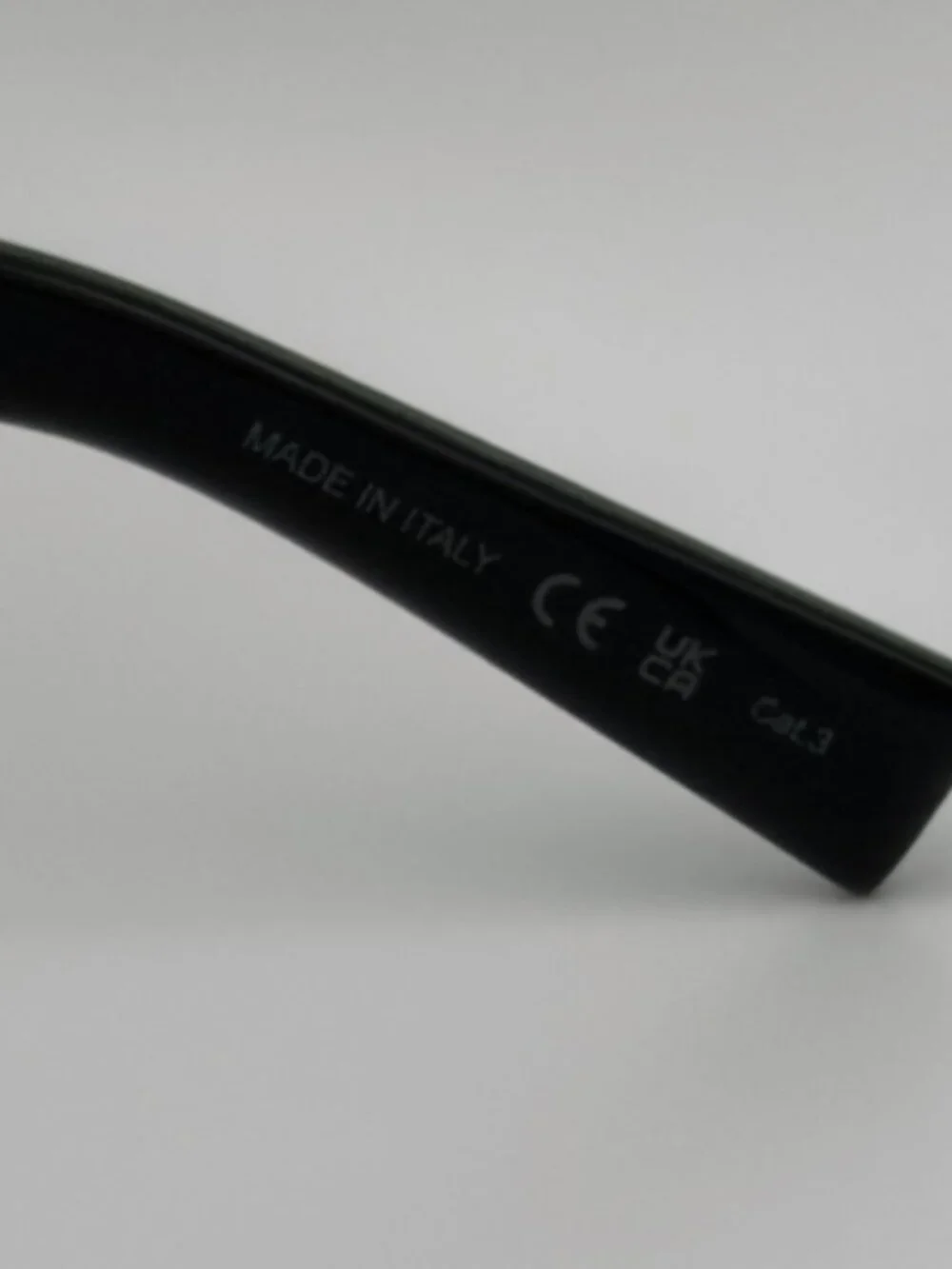 Saint Laurent SL 689 001 Black Sunglasses 59mm YSL New